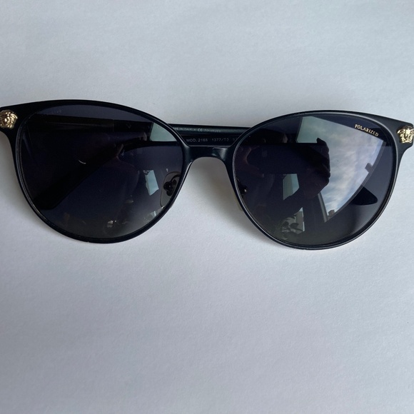Versace Matte Black VE2168 Polarized Gray Lens Sunglasses with Hard Versace Case main image 7